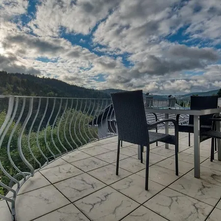 Grosse Am Wald Mit Aussicht, Sauna, Kaminofen, Grill Apartmán *